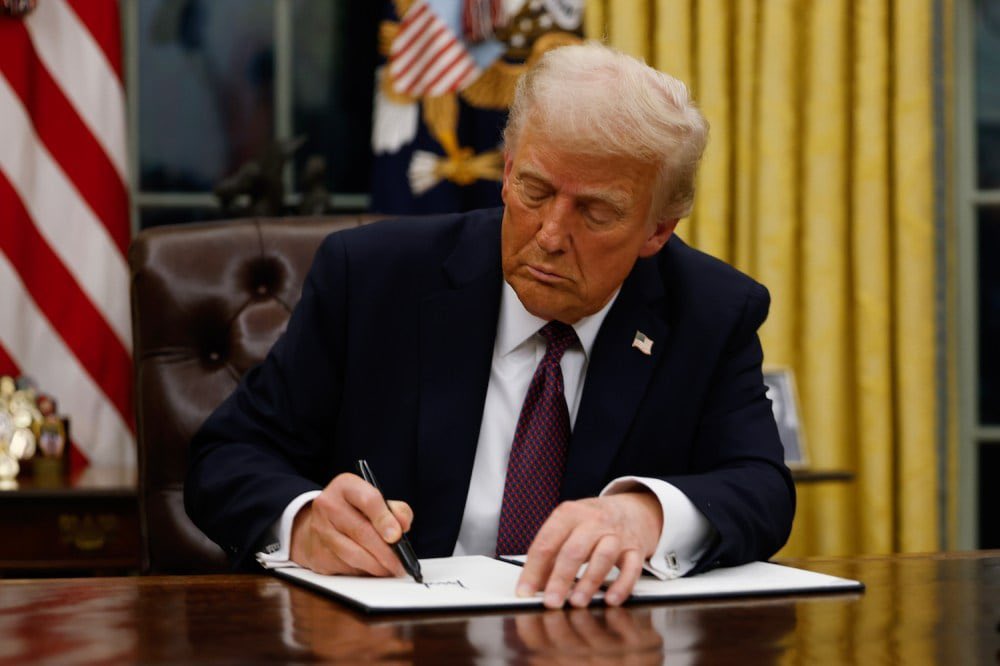 Breaking: President Trump Shuts Down Federal Aid to Illegal Immigrants