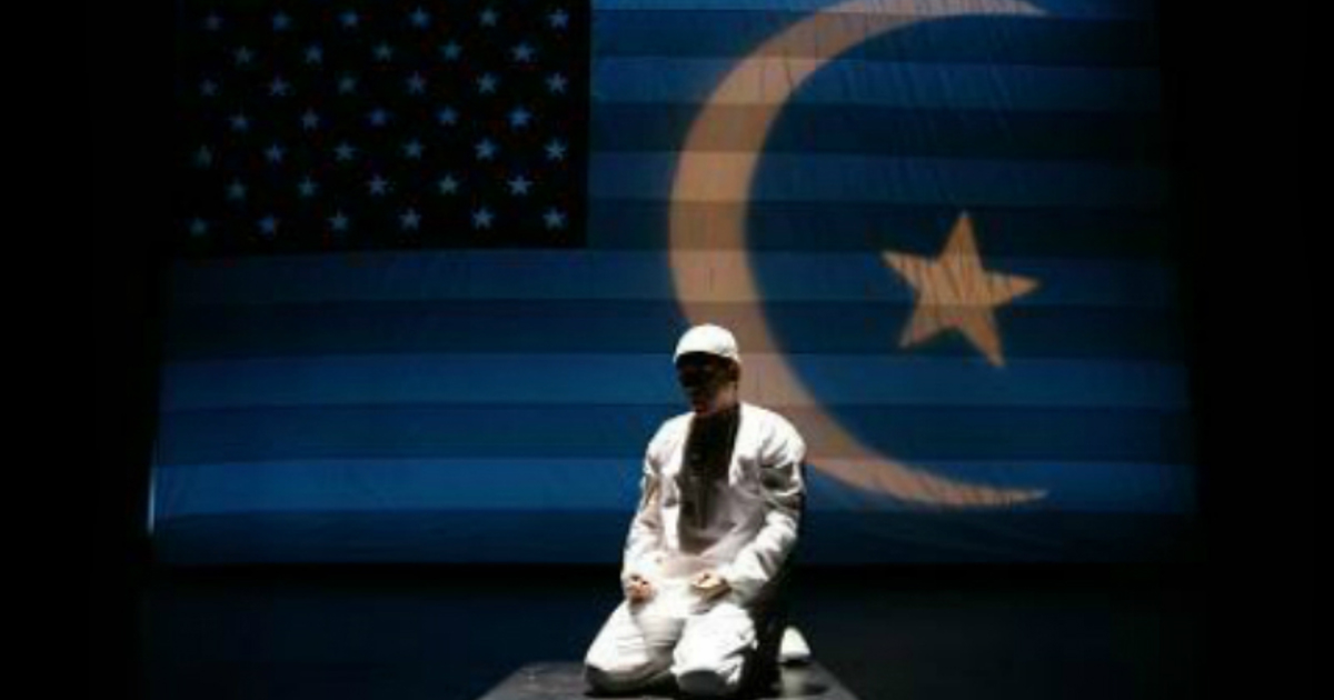 Expert Warns Radical Islamists Threaten Christian West